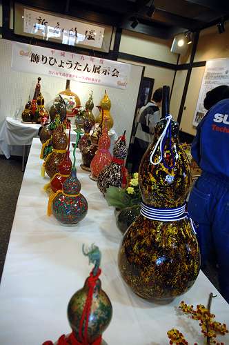 （黒）200309 飾りひょうたん展示会 1-4-s